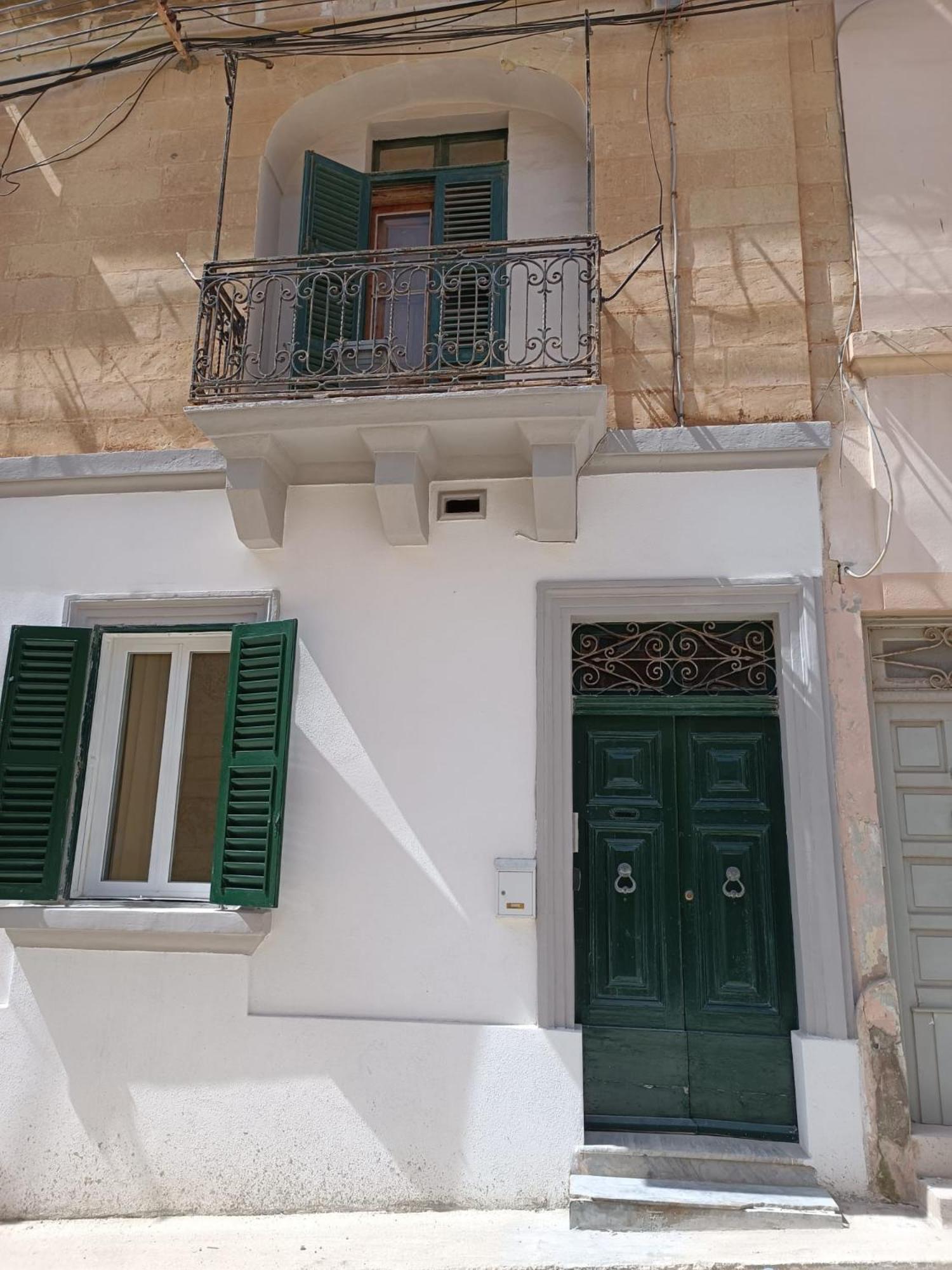 Ferienhaus Traditional 2 Bedroom House With Yard Ssch1-1 San Ġiljan