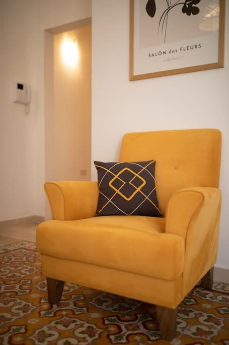 Traditional 2 Bedroom House With Yard Ssch1-1 *